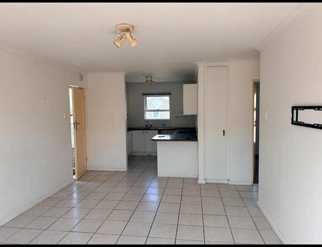 2 BEDROOM APARTMENT FOR SALE IN OAKGLEN